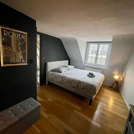 Sous Les Clochers De - Spacieux Logement 루앙