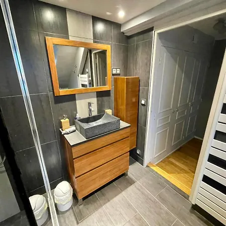 Sous Les Clochers De - Spacieux Logement 루앙