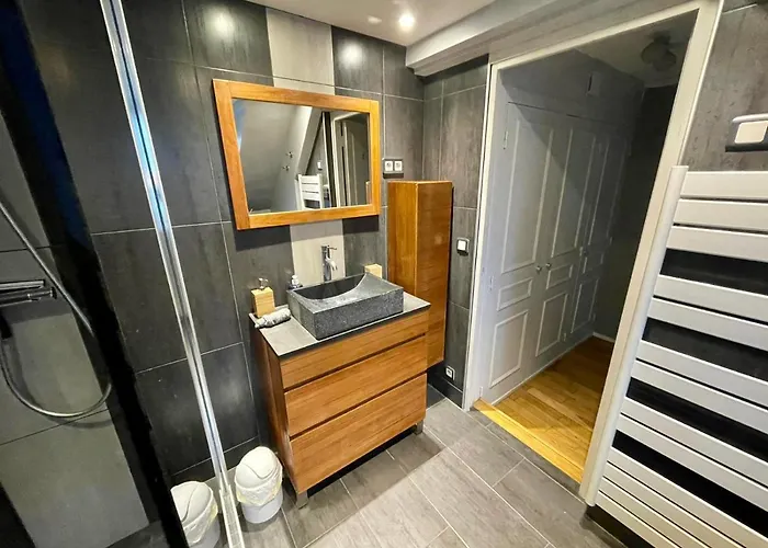 Sous Les Clochers De - Spacieux Logement Rouen